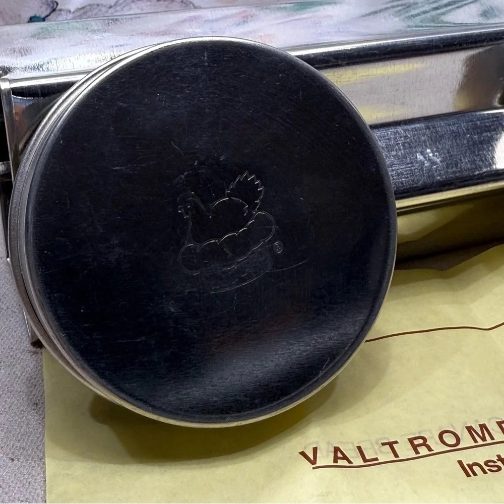 The Pampered Chef Valtrompia Bread Tube Silver with Instructions